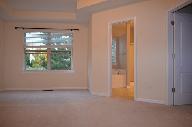 Building Photo - 532 Panorama Park Pl., Cary, NC - Bev Robe...