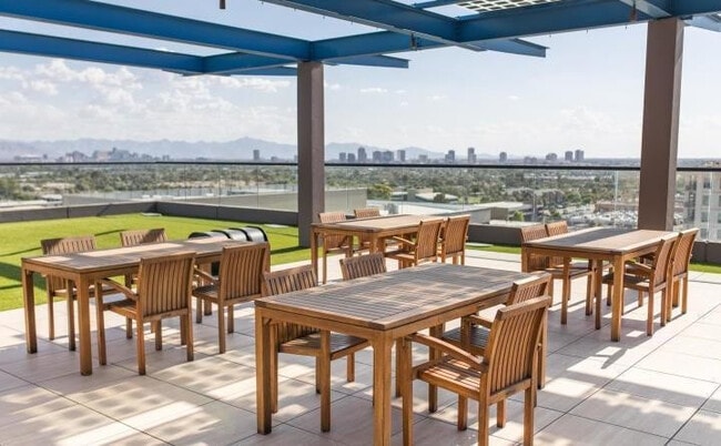 Building Photo - 4808 N 24th St