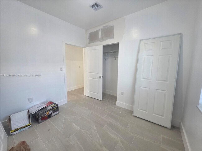 Building Photo - 21210 SW 119th Ave