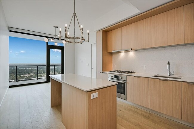 Building Photo - 44 East Ave