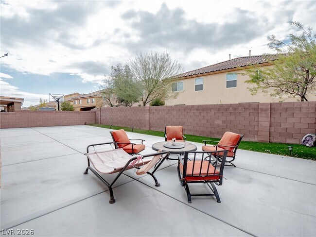 Building Photo - 6327 Mt Palomar Ave