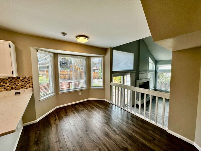 Building Photo - "Charming 3-Bed Highlands Ranch Home with ...