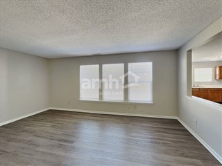 Building Photo - 6861 Maywood Cir