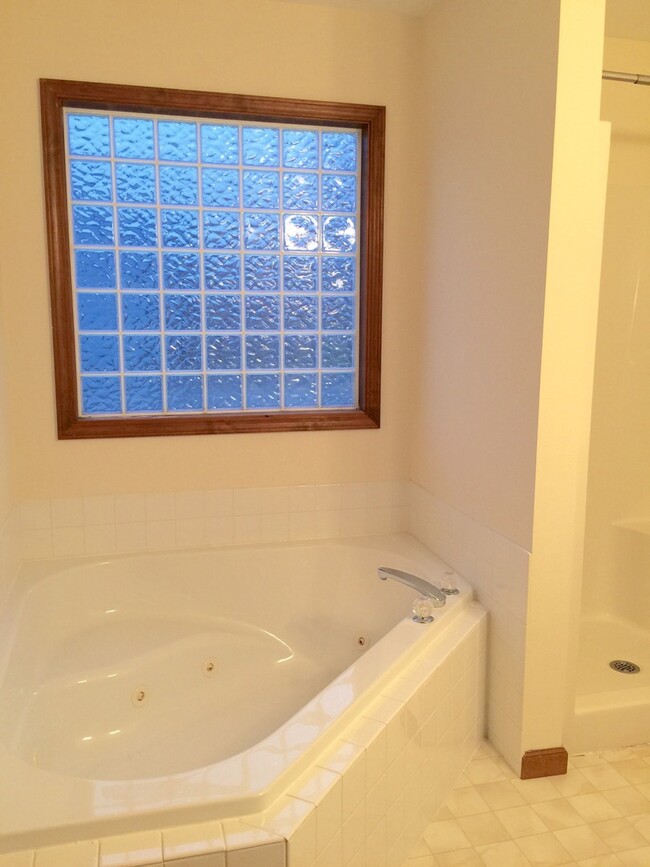 Building Photo - Chatham- Single Family Home (Oakbrook)