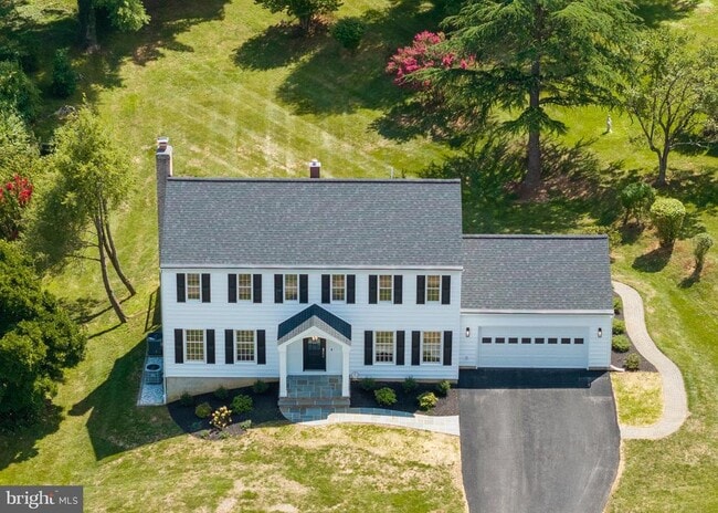 Building Photo - 1213 Clearfield Cir