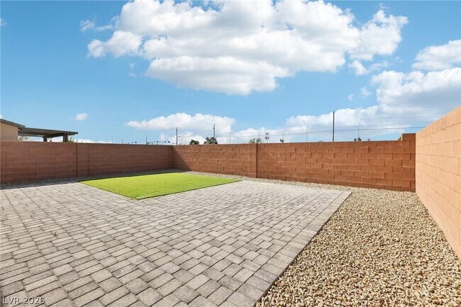 Building Photo - 4111 Rancho Crossing St