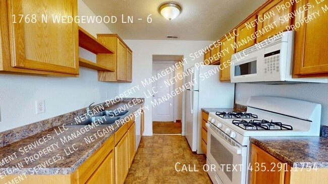 Building Photo - 1768 N Wedgewood Ln