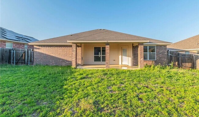 Building Photo - Beautiful / Spacious / 3 Bed Home in Killeen