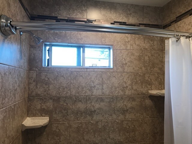 Interior Photo - 1101-1107 Orizaba Avenue