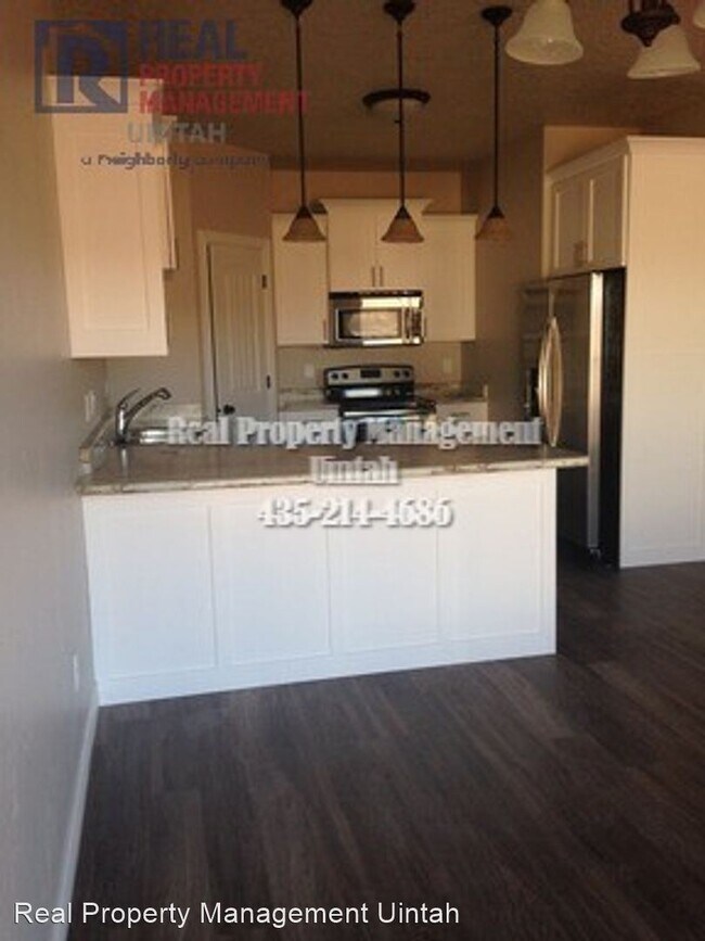 Building Photo - 3 br, 2.5 bath House - 431 E Red Fox Lane