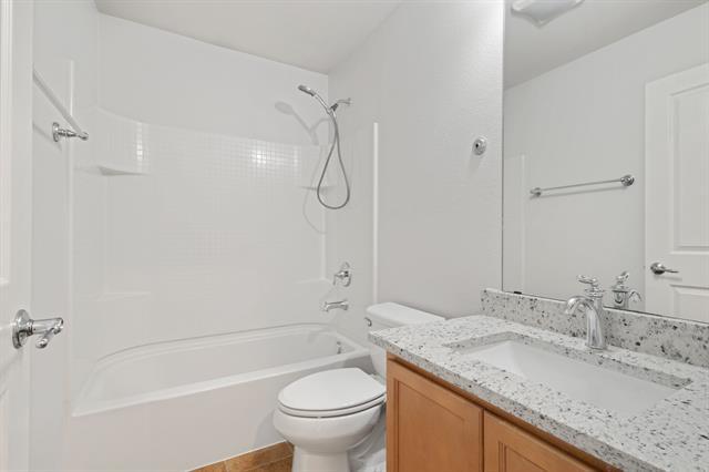 Building Photo - 10400 Nettie St