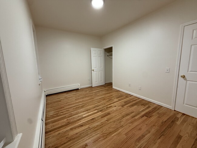 Building Photo - 1194 Dumont Ave