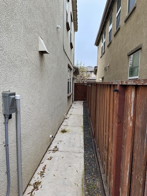 Building Photo - Welcome to this charming Lathrop home offering 4 bedrooms and 3 Baths 2 Car Garage!