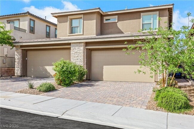 Building Photo - 11696 Redwood Mountain Ave