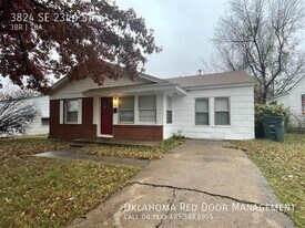 Building Photo - 3824 SE 23rd St