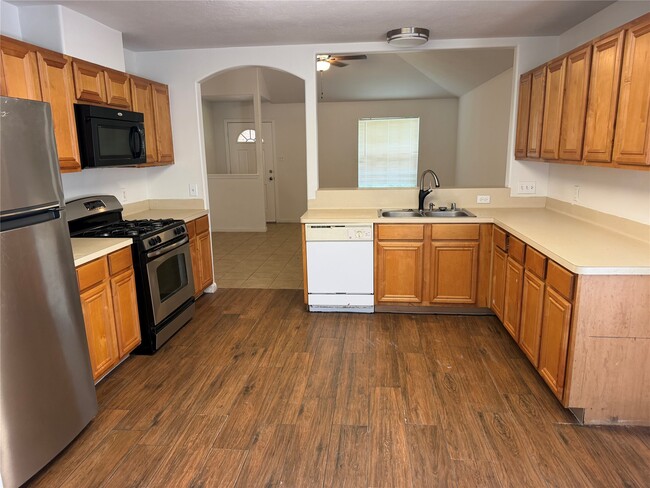 Building Photo - 19322 Otter Trail Ct