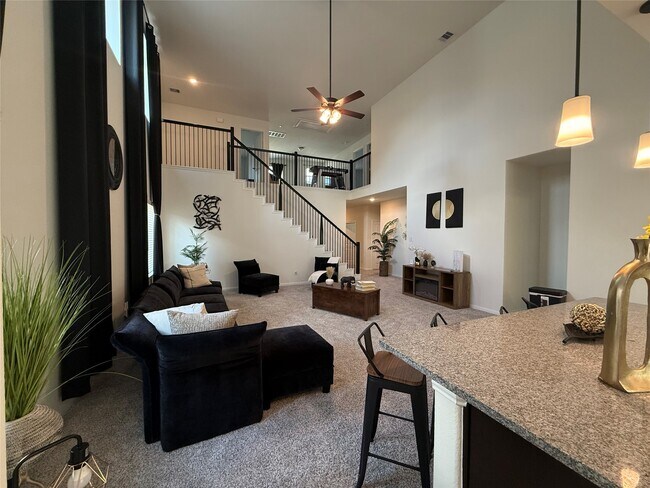 Building Photo - 527 Baobab Wy