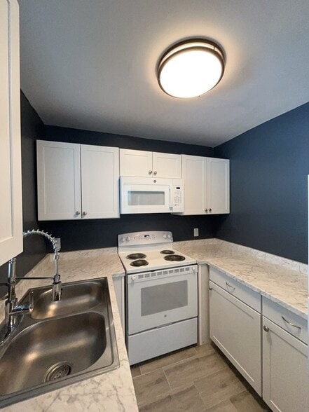 Building Photo - 561 Raleigh St