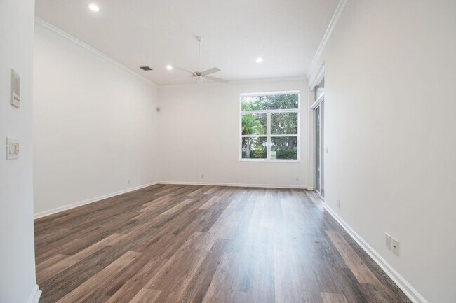 Building Photo - 2466 Bay Isle Ct