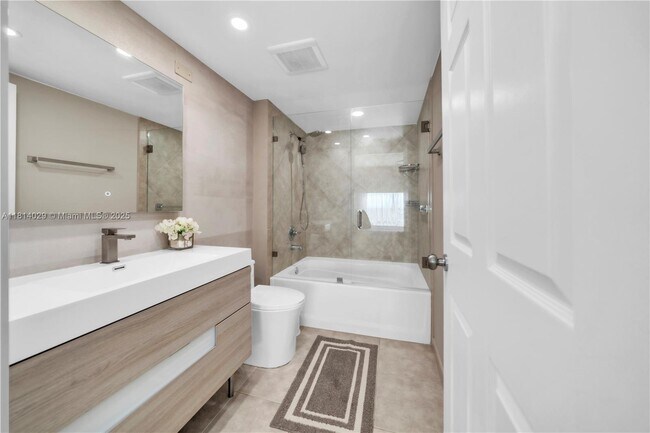 Building Photo - 2080 S Ocean Dr