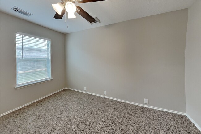 Building Photo - 6715 Atasca S Ct