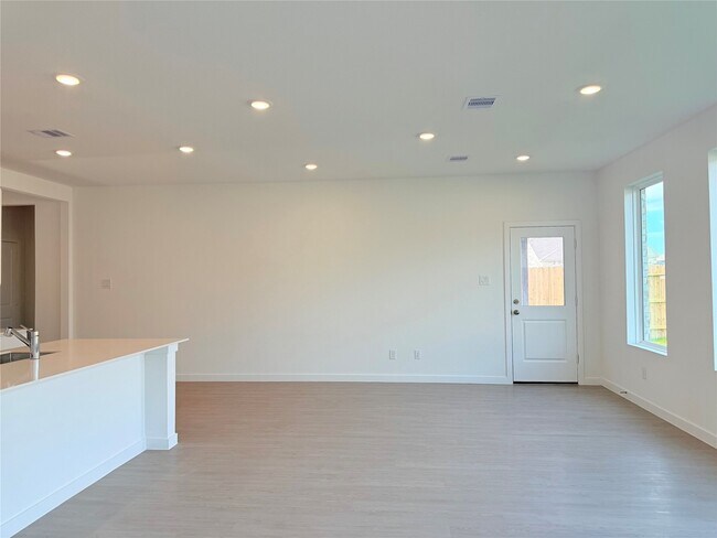 Building Photo - 16538 Mesquite Fld Dr