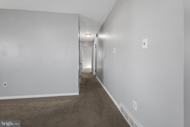 Building Photo - 816 Lincoln St