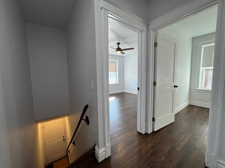 Building Photo - 5011 S Broadway