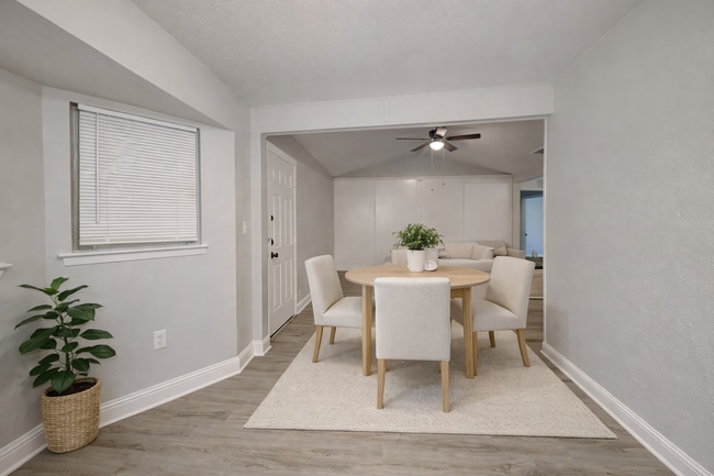 Building Photo - Move-In Ready 4BR Home in Arlington | Sunroom & Large Yard near DFW