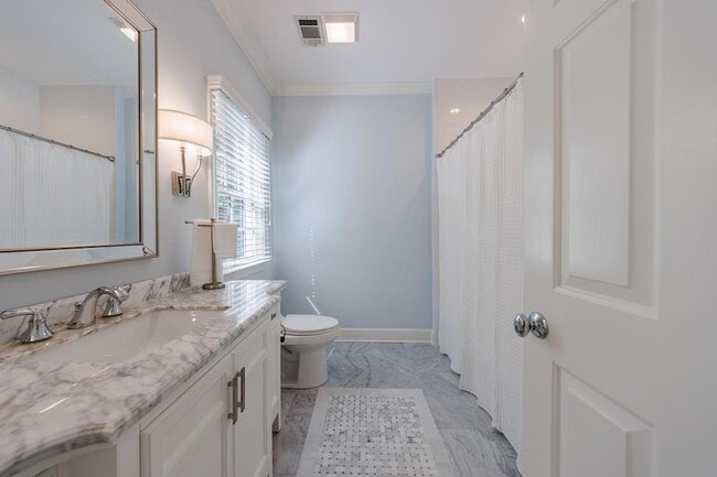 Building Photo - 25 Asheworth Ct NW