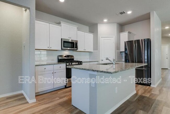 Building Photo - 6039 Akin Quay