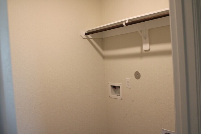 Building Photo - 9810 Copper Ranch Trail