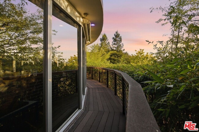 Building Photo - 2644 Eden Pl