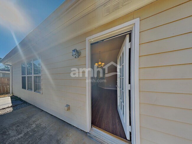 Building Photo - 4607 Noah Overlook E