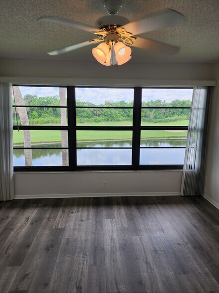 Building Photo - 28 Plantation Dr