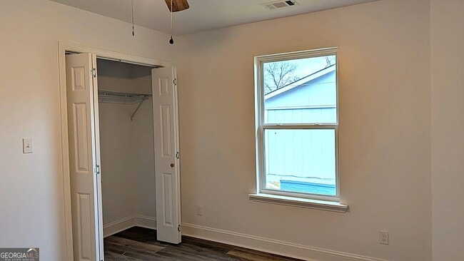 Building Photo - 4088 Atlantic Ave