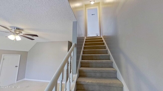 Building Photo - 6935 Lipscomb Dr