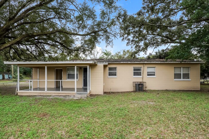 Building Photo - 6049 Cedar Hills Blvd