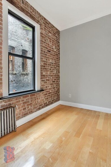 Building Photo - 53 Leroy St