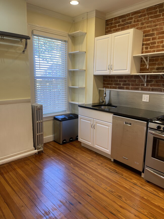 Kitchen view - 1747 Commonwealth Ave