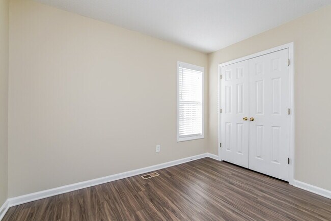 Building Photo - 68 Bent Creek Ct