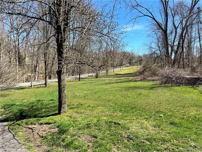 Building Photo - 189 Fair St