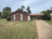 Building Photo - 1722 Northfield Dr