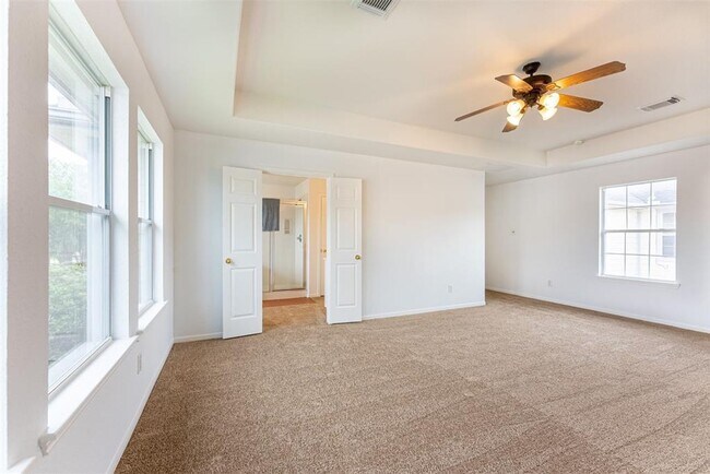 Building Photo - 21706 Spring Vine Ln