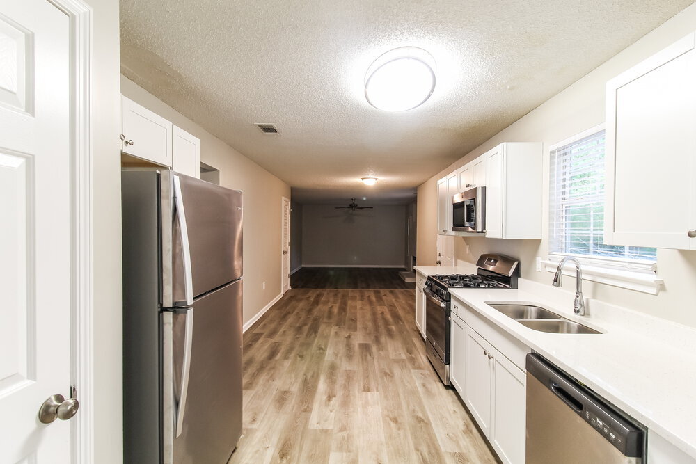 Building Photo - 6261 Remington Park