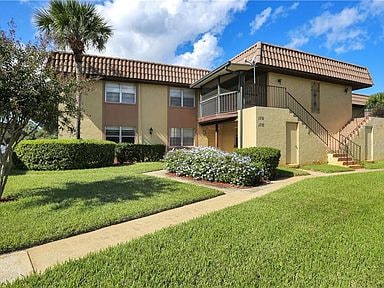 Building Photo - 126 Windtree Ln