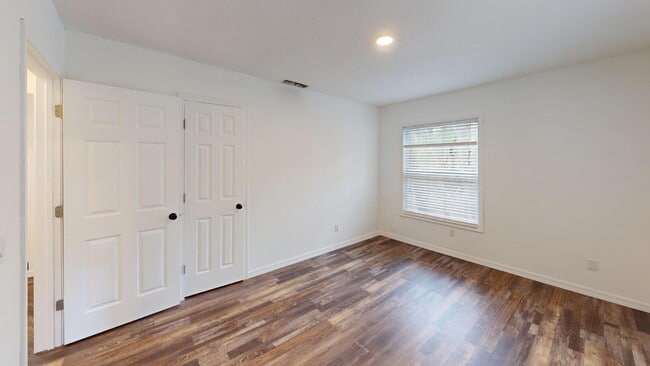 Building Photo - 201 Florence Ave