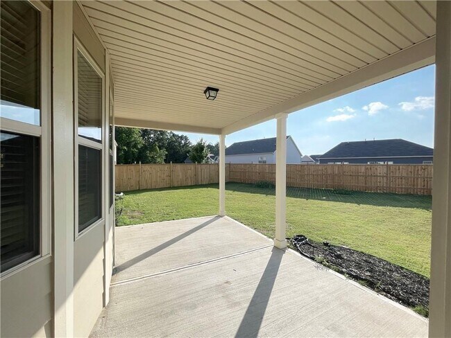 Building Photo - 4020 Adder Cir