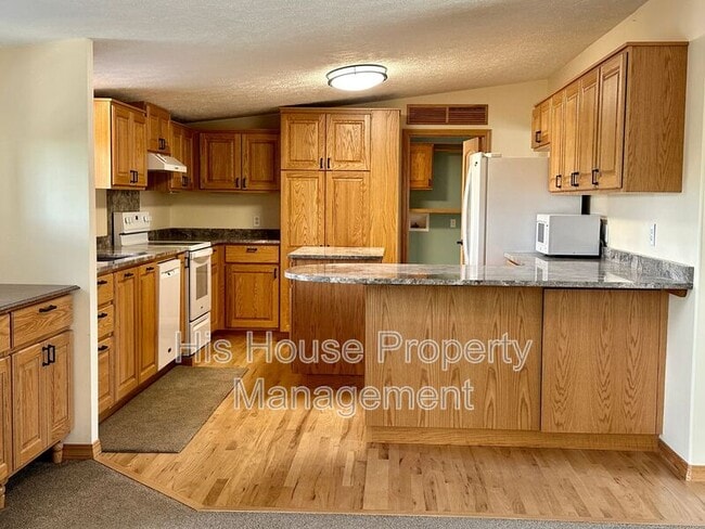 Building Photo - 13515 Weld County Rd 5