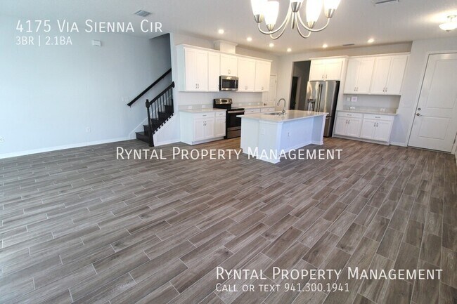 Building Photo - 4175 Via Sienna Cir